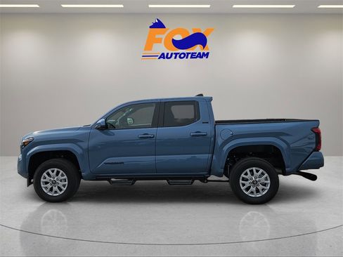 New 2026 Toyota Tacoma SR5 image 2