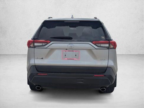 Used 2021 Toyota RAV4 XLE image 6