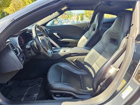 Used 2019 Chevrolet Corvette Stingray Coupe w/ Carbon Flash Badge Package image 18