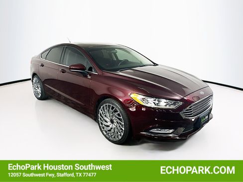 Used 2018 Ford Fusion SE w/ Equipment Group 201A image 1