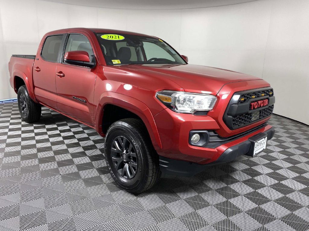 Used 2021 Toyota Tacoma SR5 AWD/4WD image 1