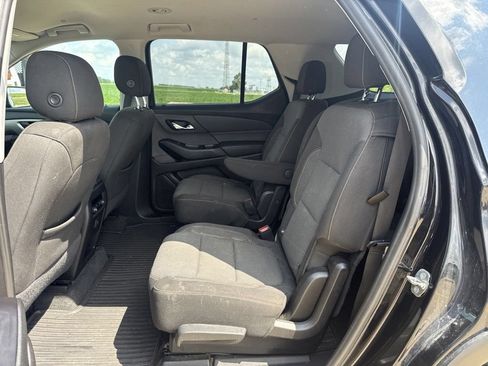Used 2019 Chevrolet Traverse LT AWD/4WD image 13