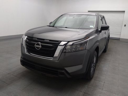 Used 2023 Nissan Pathfinder S FWD image 15