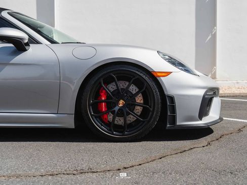 Used 2021 Porsche 718 Boxster Spyder RWD image 30