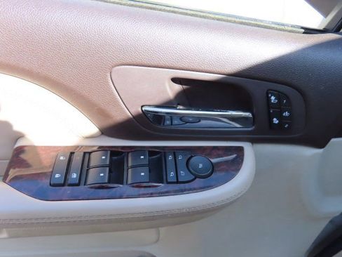 Used 2007 GMC Yukon Denali image 20