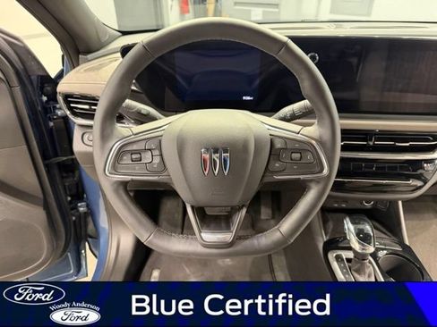 Used 2025 Buick Envista Avenir FWD image 10