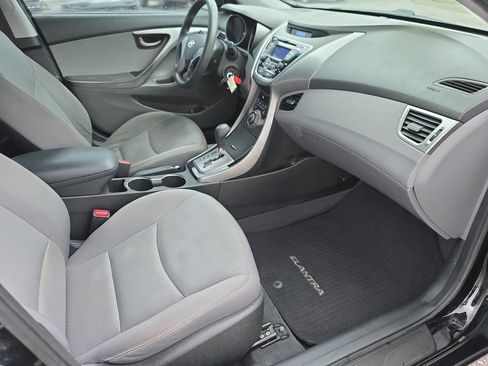 Used 2013 Hyundai Elantra GLS FWD image 29