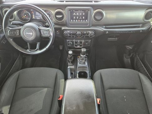 Used 2018 Jeep Wrangler Unlimited Sport S image 24