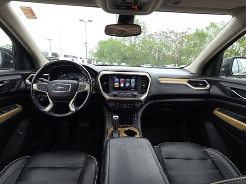 Used 2019 GMC Acadia Denali w/ Technology Package FWD image 30