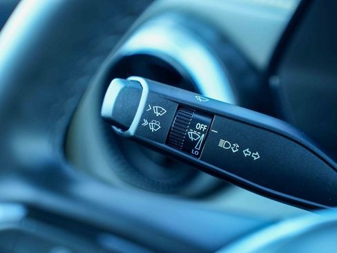 Used 2025 Chevrolet Colorado ZR2 w/ Midnight Edition image 37