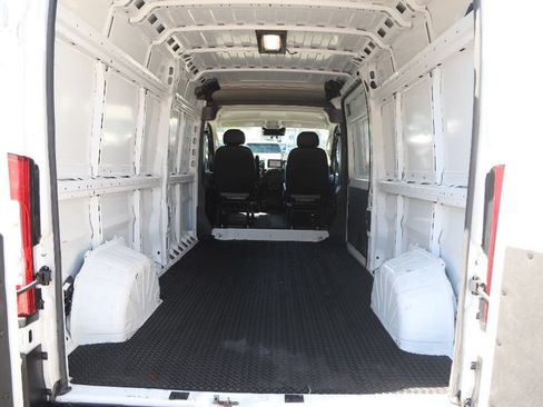 Used 2024 RAM ProMaster 2500 w/ Convenience Group FWD image 38