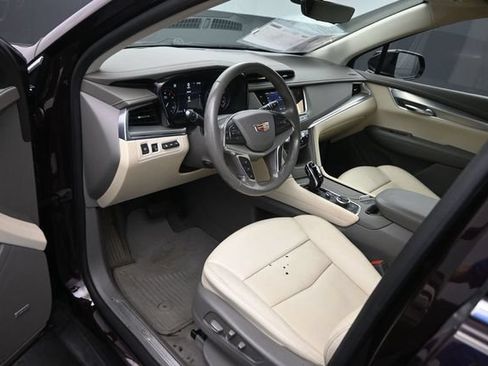 Used 2021 Cadillac XT5 Premium Luxury AWD/4WD image 11