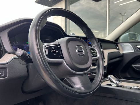 Used 2022 Volvo XC60 T8 Inscription w/ Advanced Package image 36