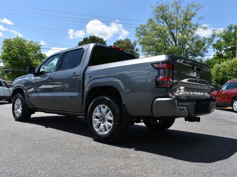 Used 2024 Nissan Frontier SV w/ SV Convenience Package AWD/4WD image 34