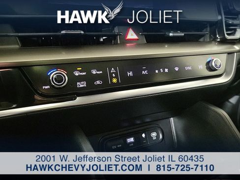 Used 2025 Kia Sportage EX w/ Premium Package image 18