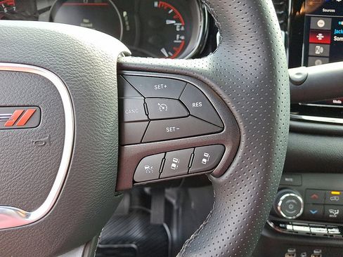 Used 2025 Dodge Durango AWD w/ Technology Group image 10