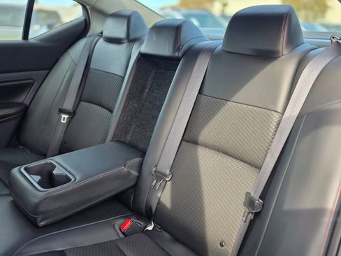 Used 2024 Nissan Altima 2.5 SR image 15