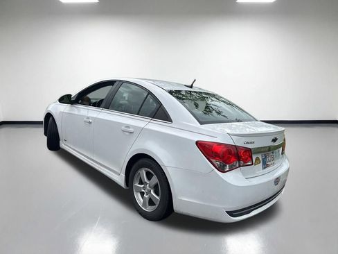 Used 2014 Chevrolet Cruze LT w/ All-Star Edition FWD image 2