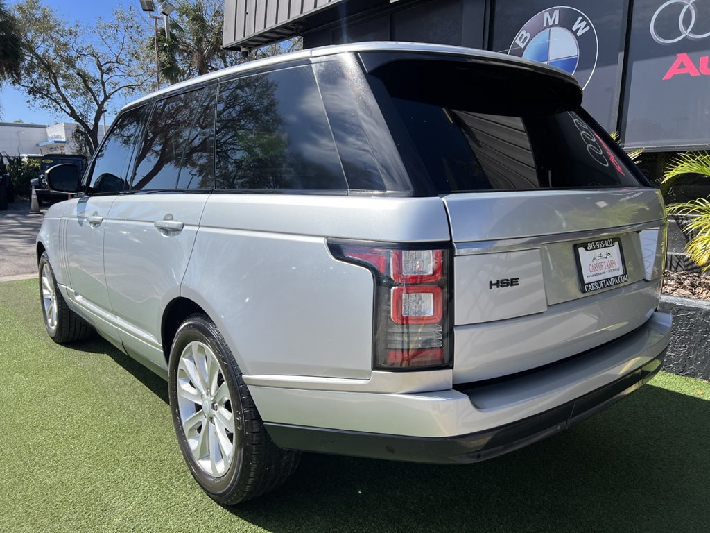 Used 2015 Land Rover Range Rover HSE AWD/4WD image 4