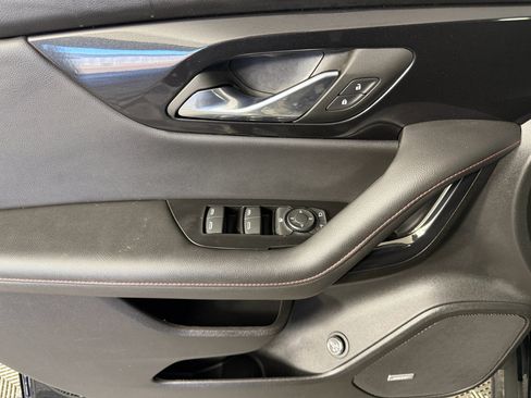 Used 2025 Chevrolet Blazer RS image 21