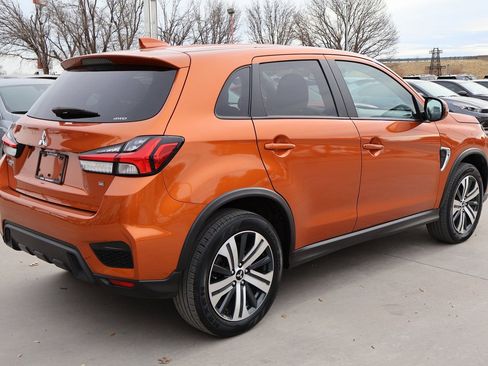 Used 2024 Mitsubishi Outlander Sport SE image 6