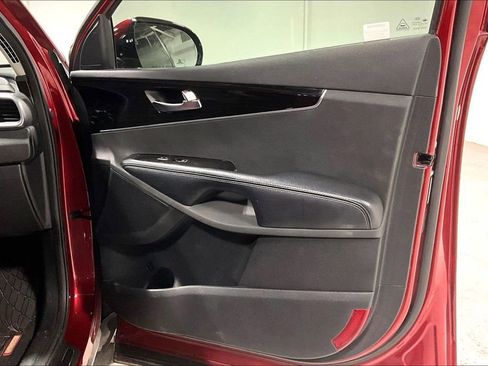 Used 2019 Kia Sorento EX image 21