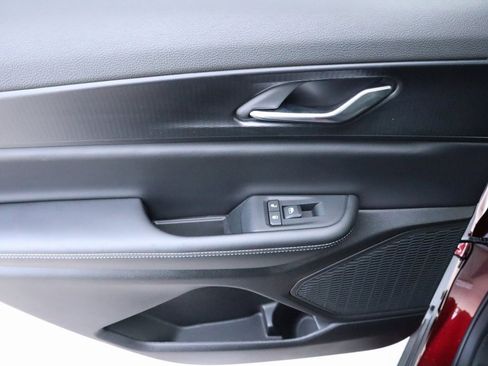 New 2025 Jeep Grand Cherokee L Laredo image 18