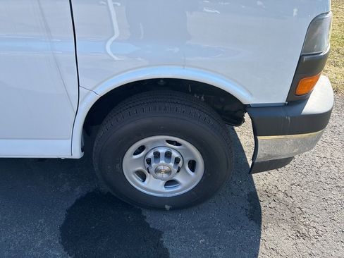 New 2025 Chevrolet Express 2500 w/ Driver Convenience Package image 10