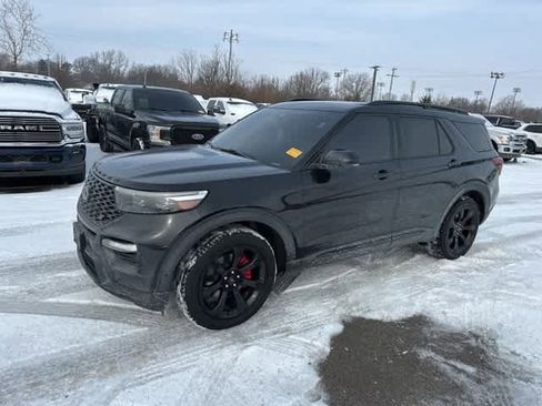 Used 2020 Ford Explorer ST w/ ST Street Pack image 16