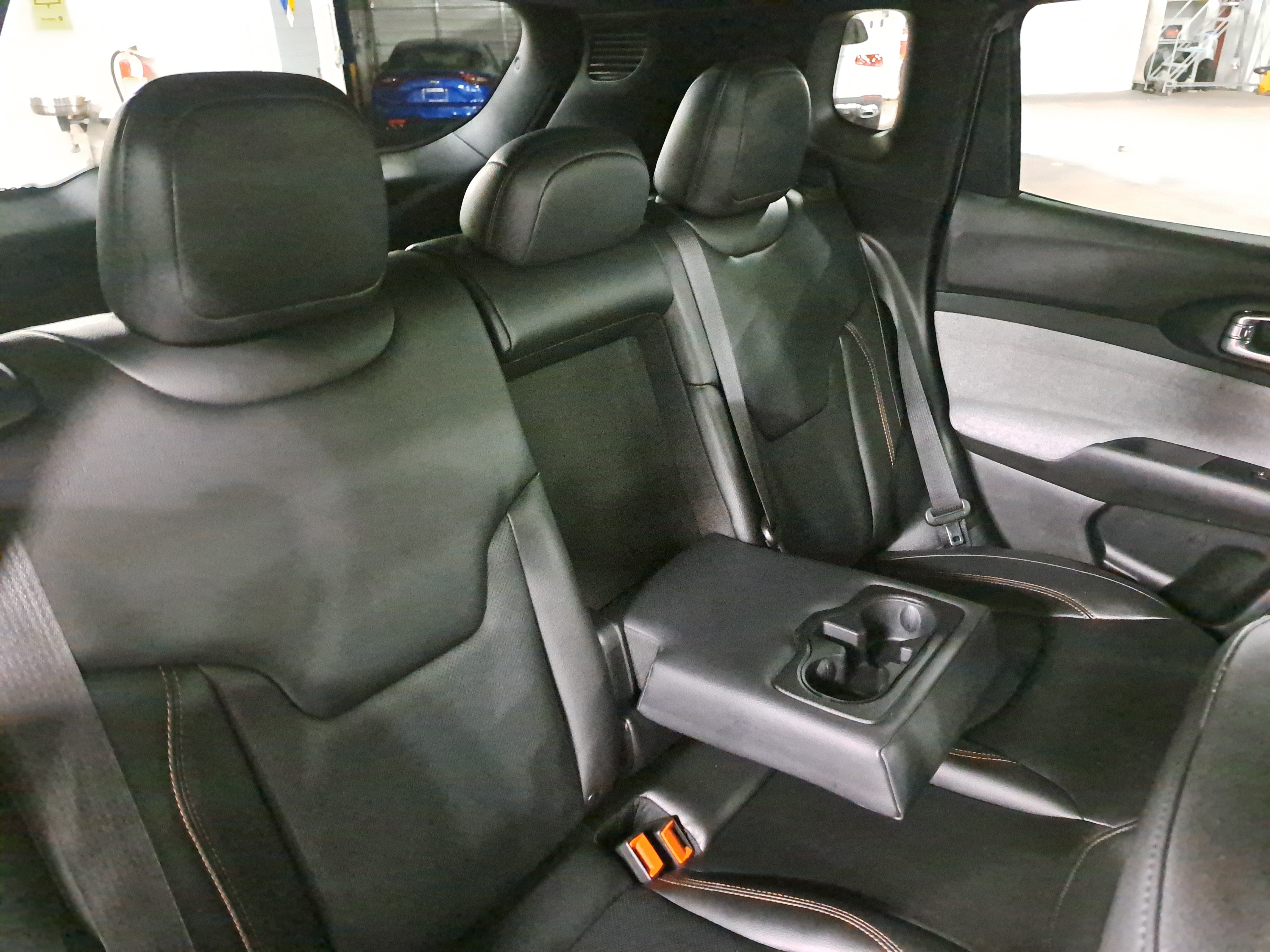 Used 2023 Jeep Compass Latitude w/ Sun and Sound Group AWD/4WD image 32