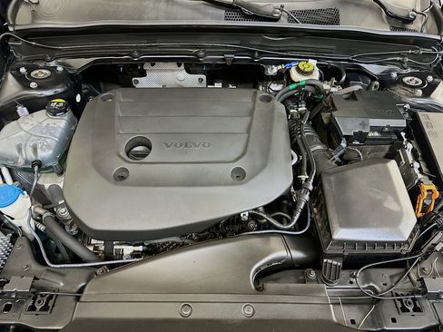 Used 2023 Volvo XC40 B5 Ultimate w/ Climate Package AWD/4WD image 36