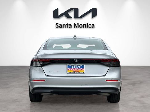 Used 2023 Honda Accord EX image 5