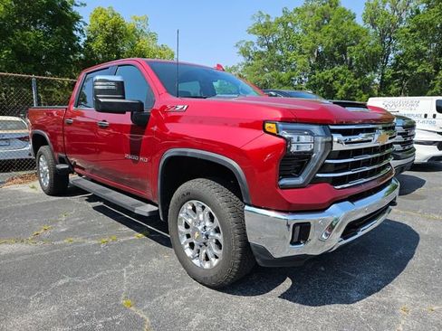 Used 2025 Chevrolet Silverado 2500 LTZ w/ LTZ Plus Package AWD/4WD image 5