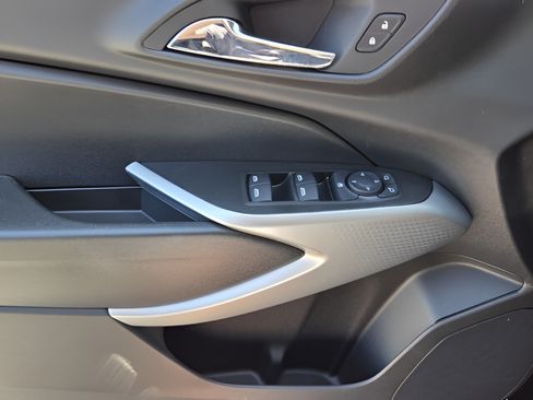 New 2026 Chevrolet Trax RS w/ Driver Confidence Package FWD image 26