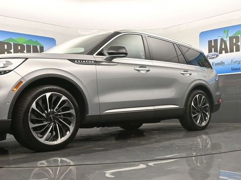 Used 2021 Lincoln Aviator Reserve w/ Equipment Group 202A image 23