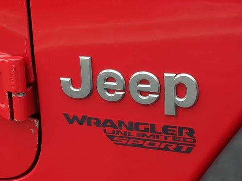 Used 2018 Jeep Wrangler Unlimited Sport S image 13