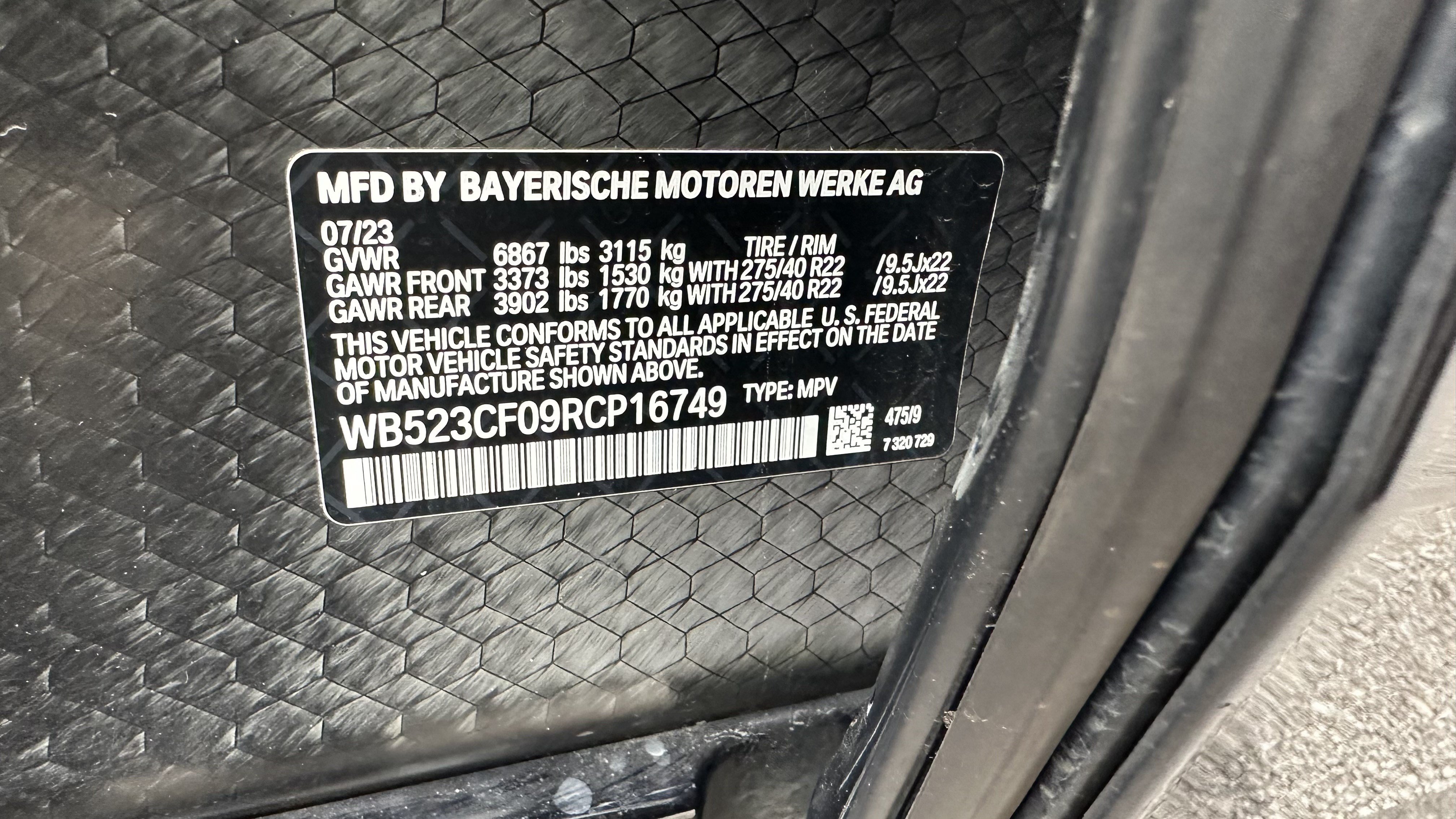 Certified 2024 BMW iX xDrive50 w/ Sport Package AWD/4WD image 33