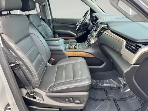 Used 2020 GMC Yukon Denali w/ Open Road Package AWD/4WD image 13
