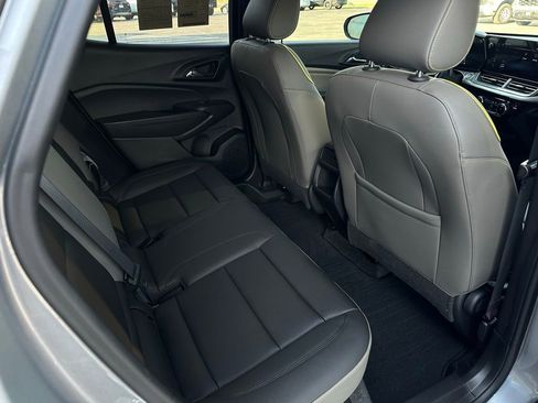 Certified 2025 Chevrolet Trax ACTIV w/ Driver Confidence Package image 19