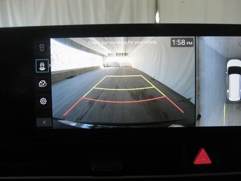 Used 2025 Kia Carnival SX w/ SX Dark Edition Package image 19