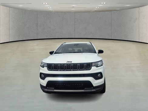 New 2026 Jeep Compass Latitude image 2