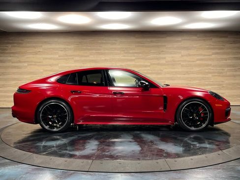 Used 2023 Porsche Panamera GTS image 15