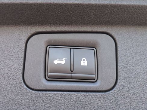 Used 2025 Nissan Armada Platinum AWD/4WD image 31