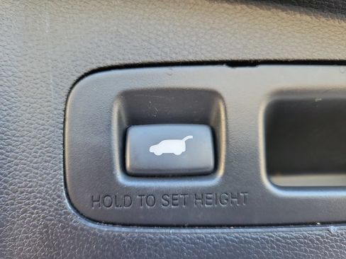 Used 2017 Honda CR-V Touring image 12