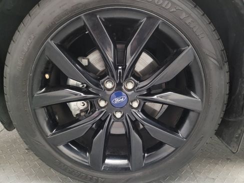 Used 2018 Ford Escape SE w/ SE Sport Appearance Package AWD/4WD image 31