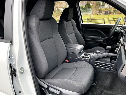 Certified 2025 Toyota 4Runner SR5 image 9