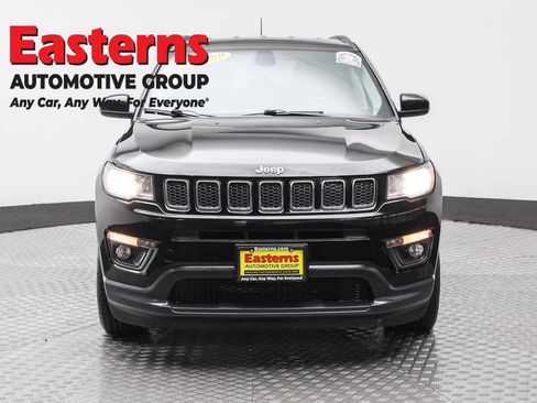 Used 2019 Jeep Compass Latitude w/ Cold Weather Group image 2