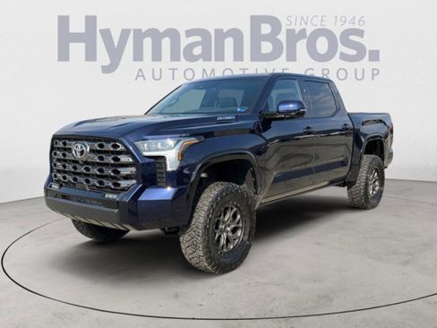 Used 2025 Toyota Tundra Platinum AWD/4WD image 7