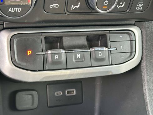 Used 2023 GMC Acadia SLE w/ Driver Convenience Package AWD/4WD image 34