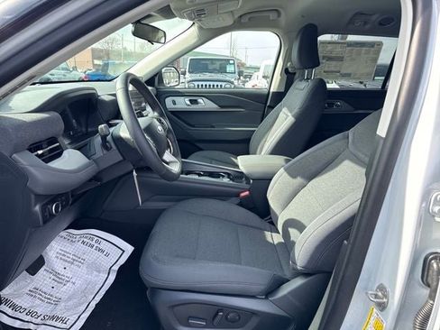 New 2026 Ford Explorer Active AWD/4WD image 9